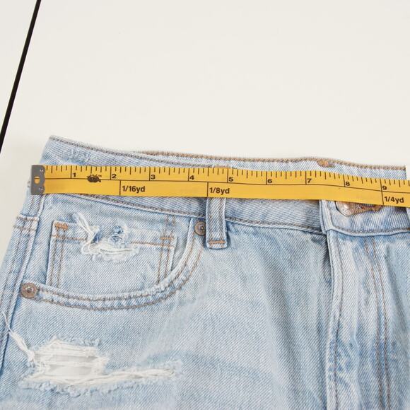 NEW American Eagle Strigid Indigo Light Wash Distressed Mom Jeans Womens Sz 8 - Picture 5 of 12